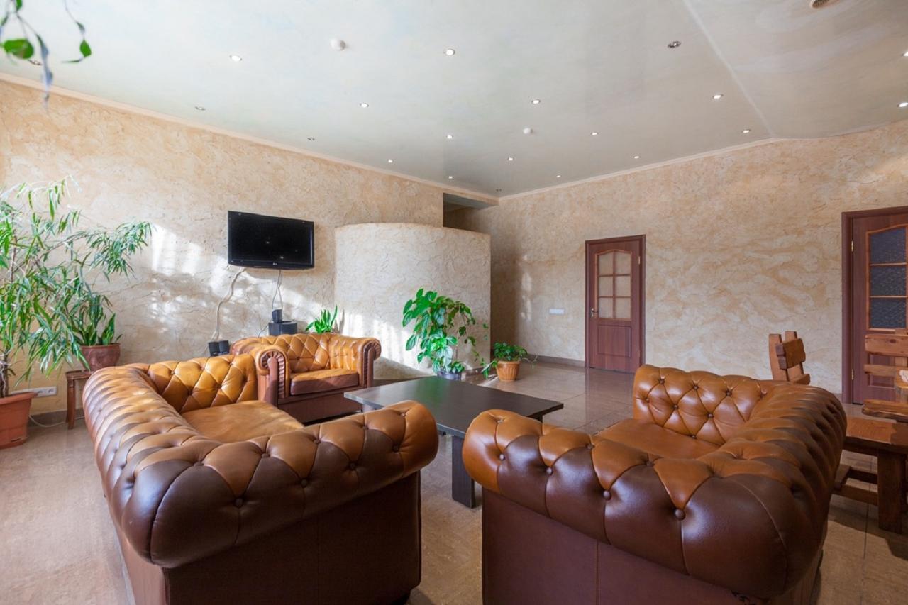 Stary Melnik Hotel Алма Ата Екстериор снимка
